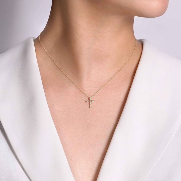 Gabriel & Co 14K White Gold .07Ctw Diamond Bar Necklace – Lusso Collection, 17.5
