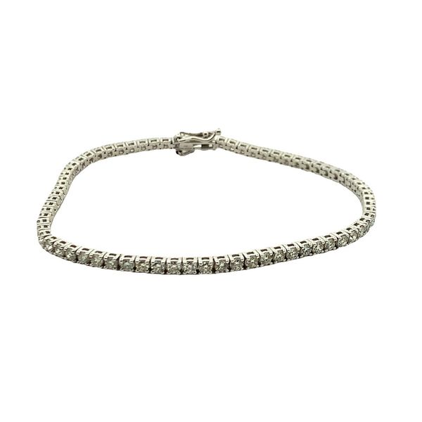 Lab Grown Diamond Bracelet Bradley's Jewelers Jacksonville, NC