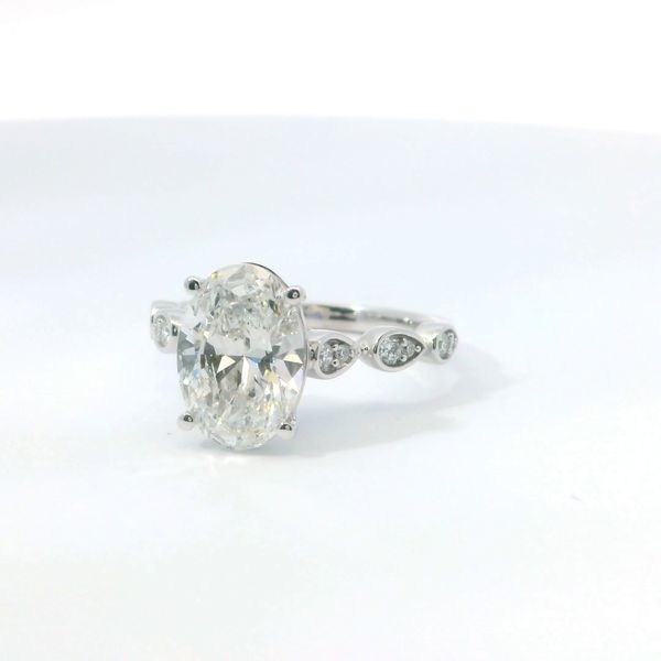 14K White Gold 2.56Ct Oval F VS2 Lab Grown Diamond Engagement Ring Image 3 Bradley's Jewelers Jacksonville, NC
