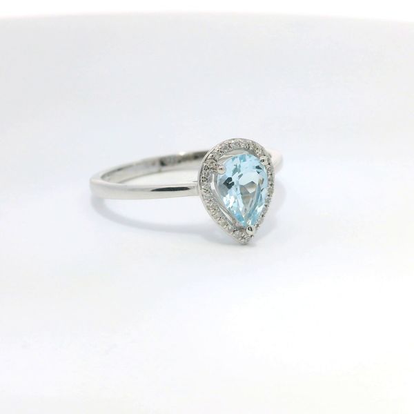 14K White Gold Pear Aquamarine and Diamond Halo Ring Image 2 Bradley's Jewelers Jacksonville, NC