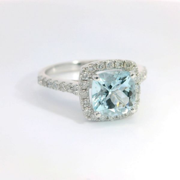 14K White Gold Oval Aquamarine and Diamond Ring Image 2 Bradley's Jewelers Jacksonville, NC