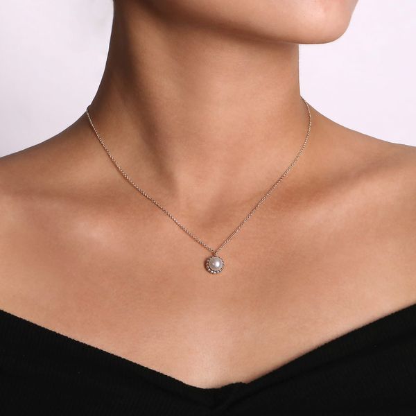 Gabriel & Co. Sterling Silver Freshwater Pearl Pendant Necklace Image 3 Bradley's Jewelers Jacksonville, NC