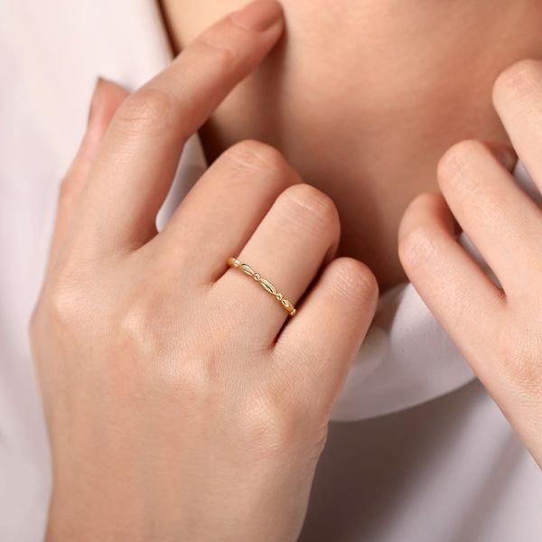 Gabriel & Co 14K Yellow Gold Elongated Bujukan Station Fashion Ring – Bujukan Collection Image 5 Bradley's Jewelers Jacksonville, NC