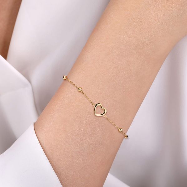 Gabriel & Co 14K Yellow Gold Open Heart Bujukan Chain Bracelet Image 3 Bradley's Jewelers Jacksonville, NC