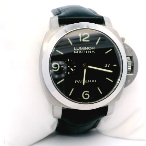 Pre-Owned Swiss Watch Bradley's Jewelers Jacksonville, NC