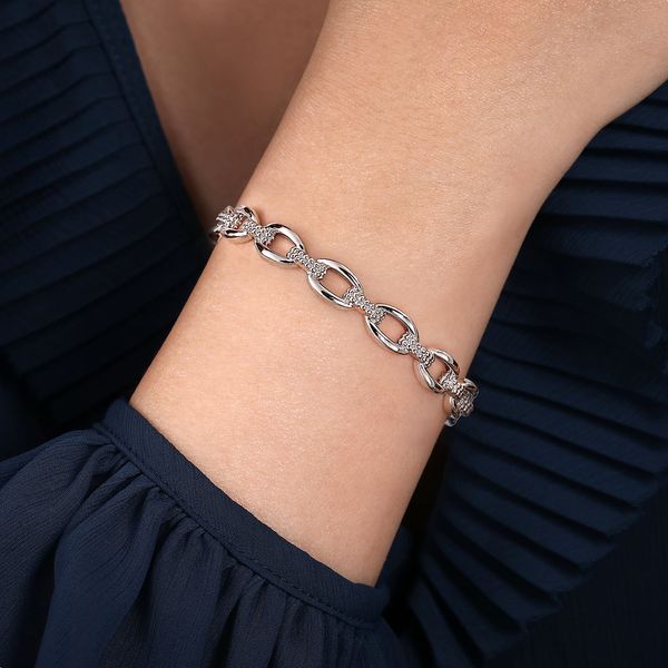 Gabriel & Co. Sterling Silver Oval Link Cuff Bangle – Bujukan Collection Image 4 Bradley's Jewelers Jacksonville, NC