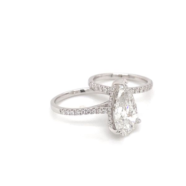 5.27 Carat Lab Grown Diamond Pear Solitiare Engagment Ring and Wedding Band Set Image 5 Brax Jewelers Newport Beach, CA