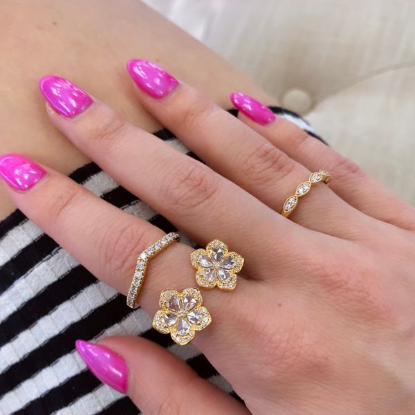 18 Karat Yellow Gold Diamond Flower Fashion Ring Image 5 Brax Jewelers Newport Beach, CA