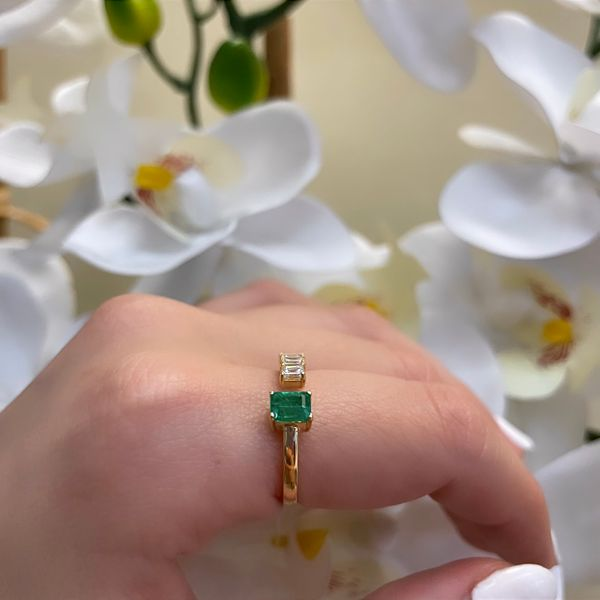 18K Yellow Gold Open Diamond Fashion Ring with Princess Cut Emerald Image 5 Brax Jewelers Newport Beach, CA