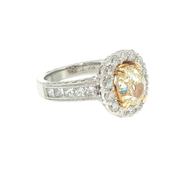 Golden Brilliance Estate Diamond Ring Image 2 Bryan Jewelry Prattville, AL