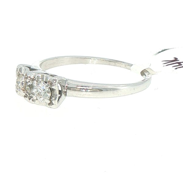 Classic Three Stone Estate Ring Image 4 Bryan Jewelry Prattville, AL