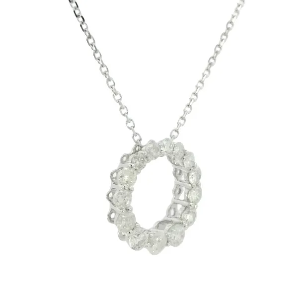 Graduated Diamond Circle Pendant Image 3 Bryan Jewelry Prattville, AL