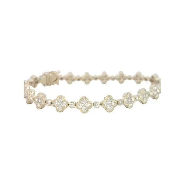 Diamond Cloverleaf Bracelet Image 2 Bryan Jewelry Prattville, AL