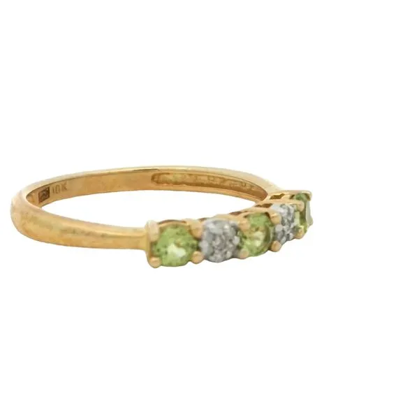 Peridot and Diamond Ring Image 3 Bryan Jewelry Prattville, AL
