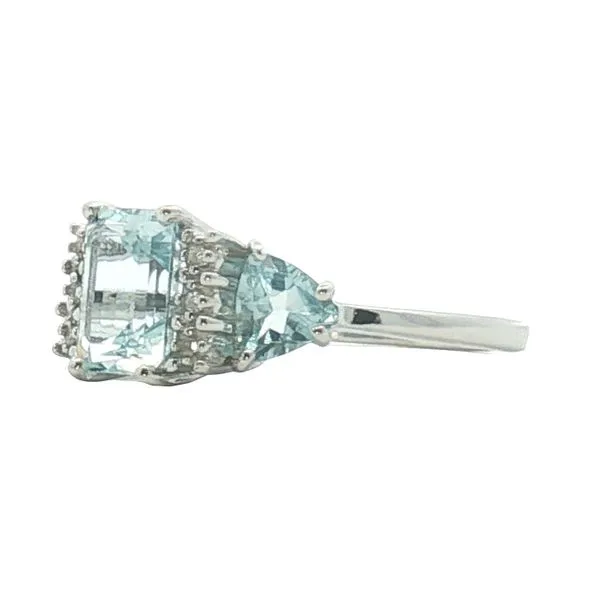 Previously Loved: 10K Estate Three-Stone Aquamarine & Diamond Ring Image 3 Bryan Jewelry Prattville, AL
