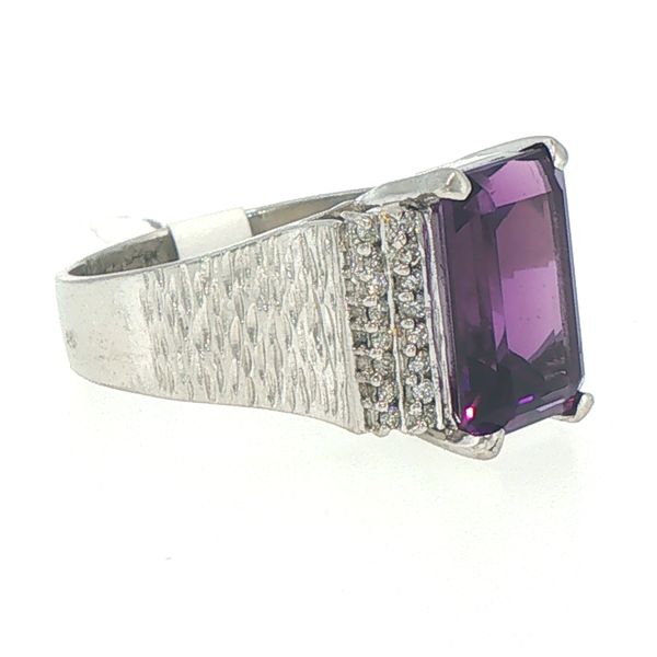 Estate Amethyst & Diamond Ring Image 2 Bryan Jewelry Prattville, AL