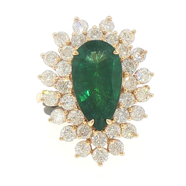 Emerald Majesty Estate Ring Image 3 Bryan Jewelry Prattville, AL