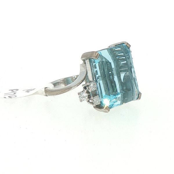 Oceanic Elegance Aquamarine Ring Image 2 Bryan Jewelry Prattville, AL