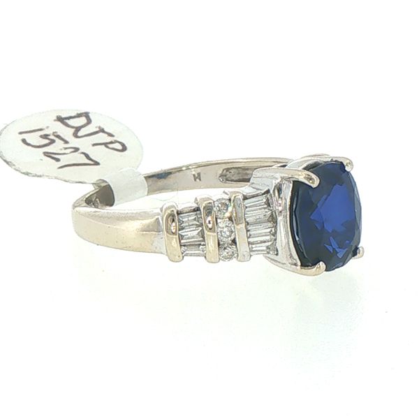 Sapphire & Diamond Estate Ring Image 2 Bryan Jewelry Prattville, AL
