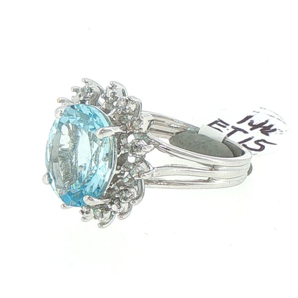 Aquamarine & Diamond Estate Ring Image 3 Bryan Jewelry Prattville, AL