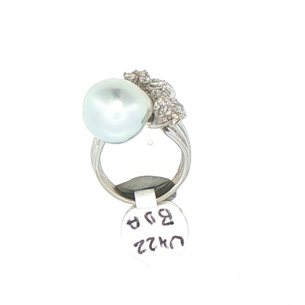 Estate South Sea Pearl & Diamond Ring Image 5 Bryan Jewelry Prattville, AL