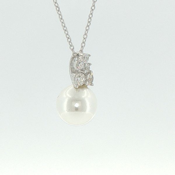 Pearl and Leaf Necklace Image 2 Bryan Jewelry Prattville, AL