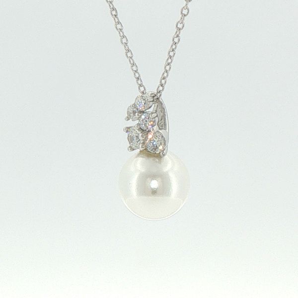 Pearl and Leaf Necklace Image 3 Bryan Jewelry Prattville, AL