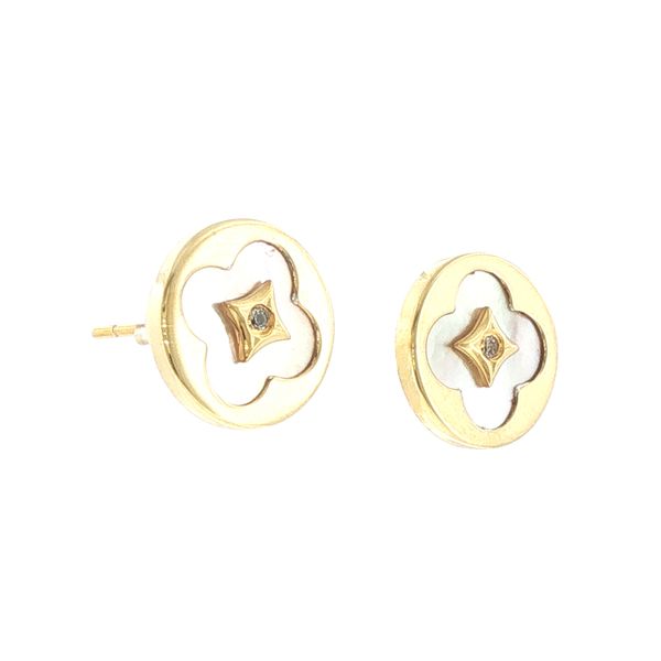 Blissful Elegance in a Classic Clover Design. Image 2 Bryan Jewelry Prattville, AL