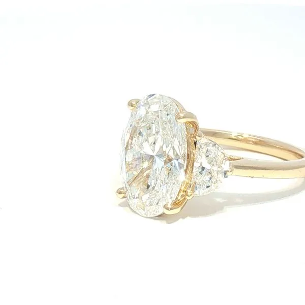 Magnificent in Scale, Masterful in Sparkle - Lab Grown Oval Diamond Ring Image 3 Bryan Jewelry Prattville, AL