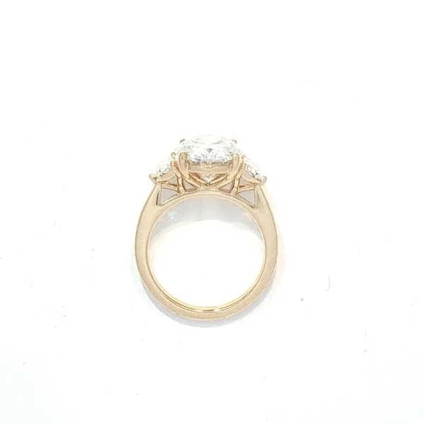 Magnificent in Scale, Masterful in Sparkle - Lab Grown Oval Diamond Ring Image 4 Bryan Jewelry Prattville, AL