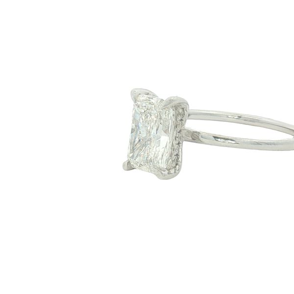Clean lines. Captivating brilliance. Timeless sophistication. Image 3 Bryan Jewelry Prattville, AL