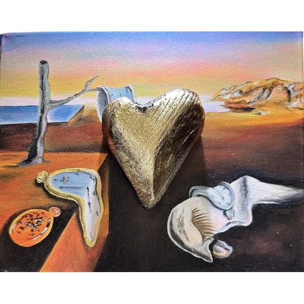Dania's Golden Heart art inspired in famous masterpieces Carats Mcallen, TX