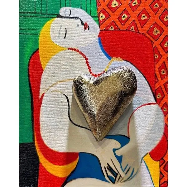 Dania's Golden Heart art inspired in famous masterpieces Carats Mcallen, TX