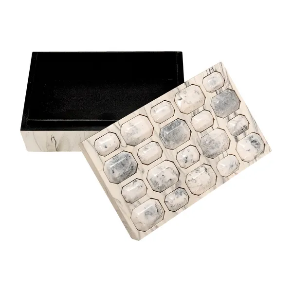 Larana Box Image 3 Carats Mcallen, TX