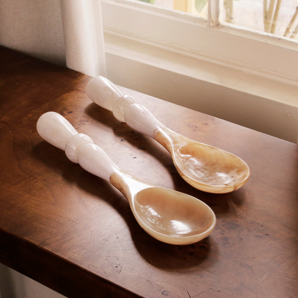 RESIN Alabaster Salad Servers White Swirl Image 3 Carats Mcallen, TX