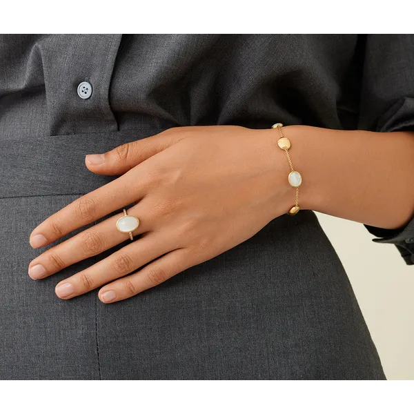 MARCO BICEGO SIVIGLIA 18K Yellow Gold Mother of Pearl Ring with Diamond Pavé Shank Image 2 Carats Mcallen, TX