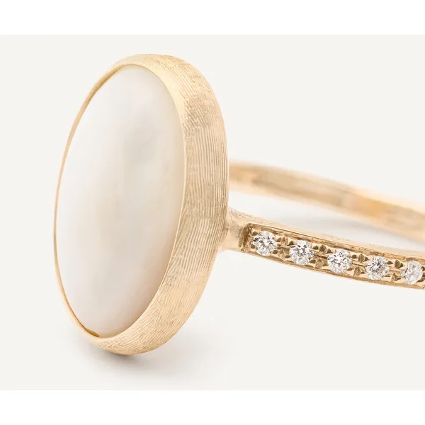 MARCO BICEGO SIVIGLIA 18K Yellow Gold Mother of Pearl Ring with Diamond Pavé Shank Image 3 Carats Mcallen, TX