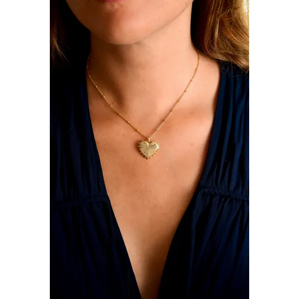 ANABEL ARAM HEART LARGE LOCKET NECKLACE Image 3 Carats Mcallen, TX