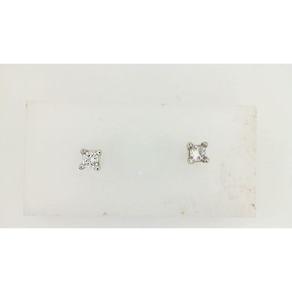 Earring Carroll / Ochs Jewelers Monroe, MI