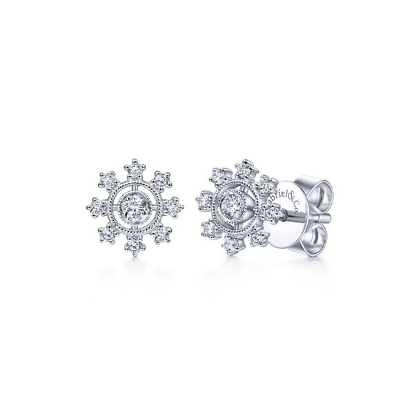 14K White Gold Diamond Flower Stud Earrings Carroll / Ochs Jewelers Monroe, MI