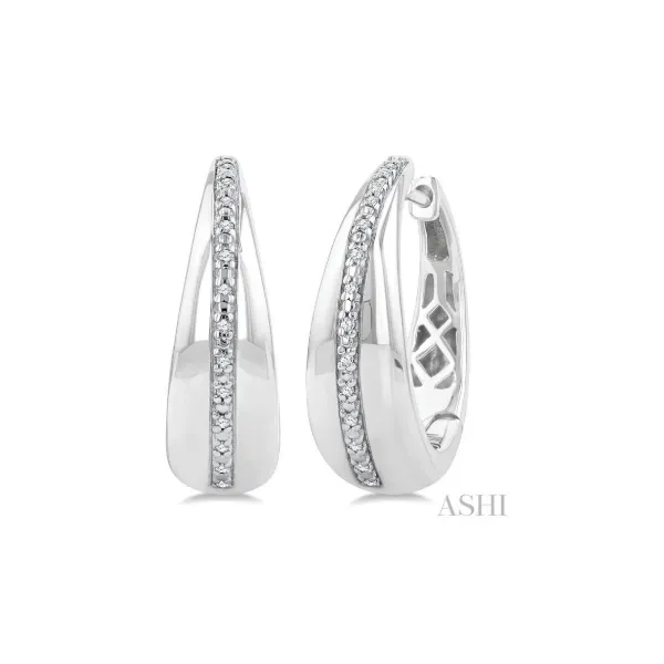 Earring Carroll / Ochs Jewelers Monroe, MI