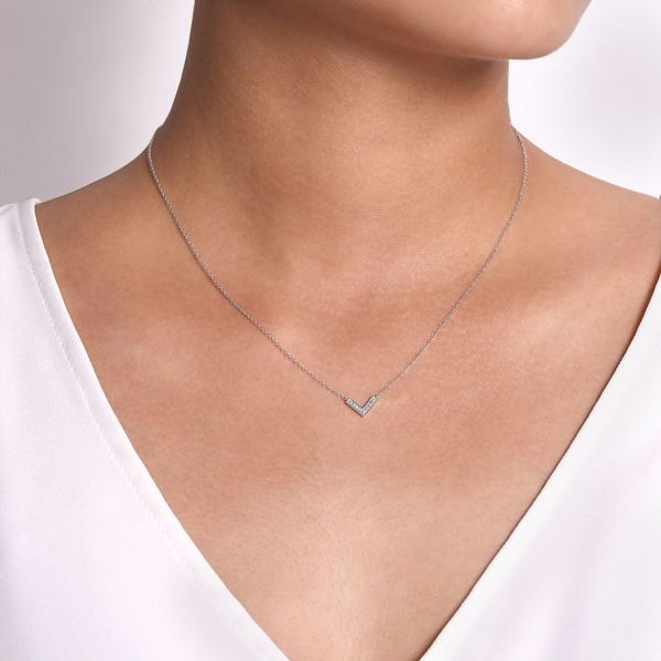 14K White Gold Diamond Chevron Pendant Necklace Image 3 Carroll / Ochs Jewelers Monroe, MI