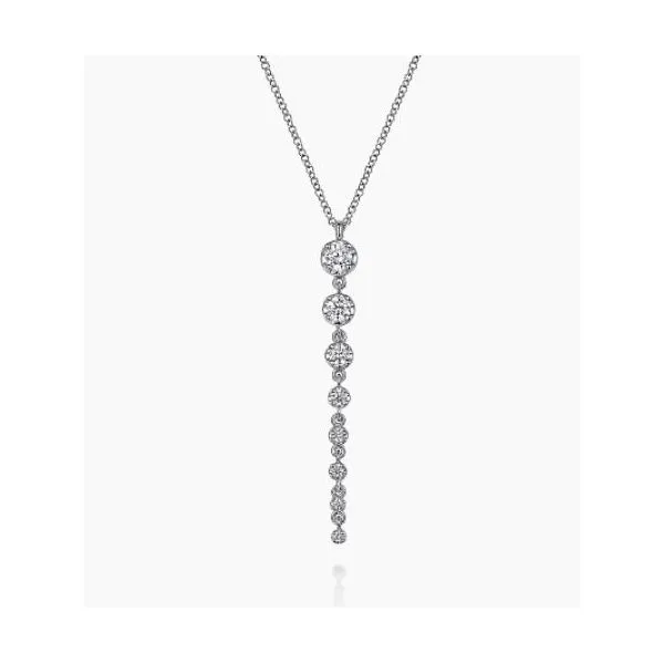 Necklace Carroll / Ochs Jewelers Monroe, MI