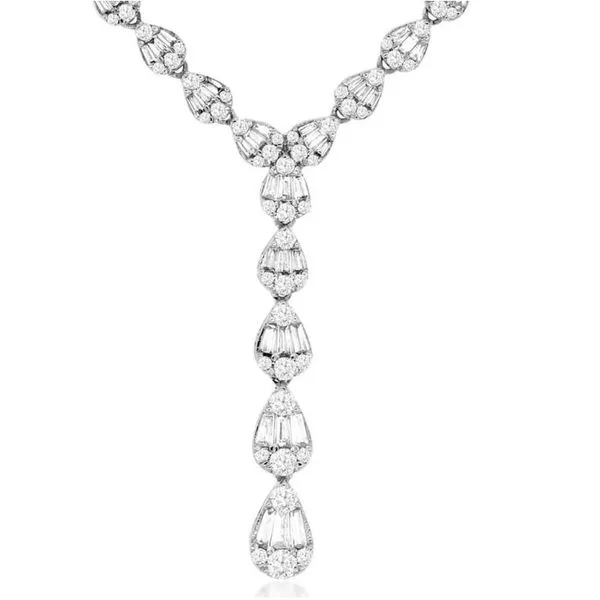 Necklace Carroll / Ochs Jewelers Monroe, MI