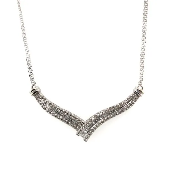 Necklace Carroll / Ochs Jewelers Monroe, MI