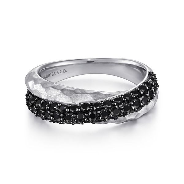 925 Sterling Silver Hammered Black Spinel Criss Cross Ring Carroll / Ochs Jewelers Monroe, MI