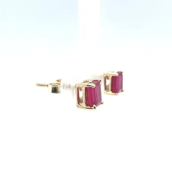 Earrings Image 2 Carroll / Ochs Jewelers Monroe, MI