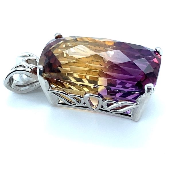 Pendant Image 4 Carroll / Ochs Jewelers Monroe, MI
