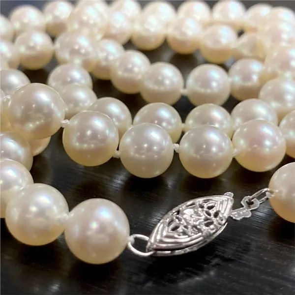 Akoya Pearl Strand 24\ 7.50-7.75mm with 24kt wg Clasp