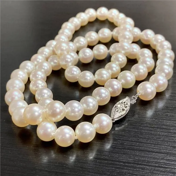 Akoya Pearl Strand 24\ 7.50-7.75mm with 24kt wg Clasp